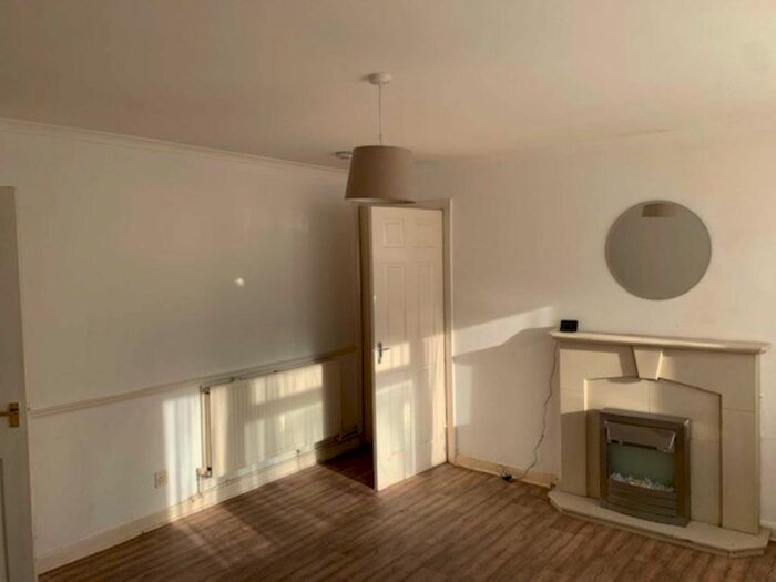 2 Bedroom Flat To Rent In Abbot Road, Ilkeston, DE7