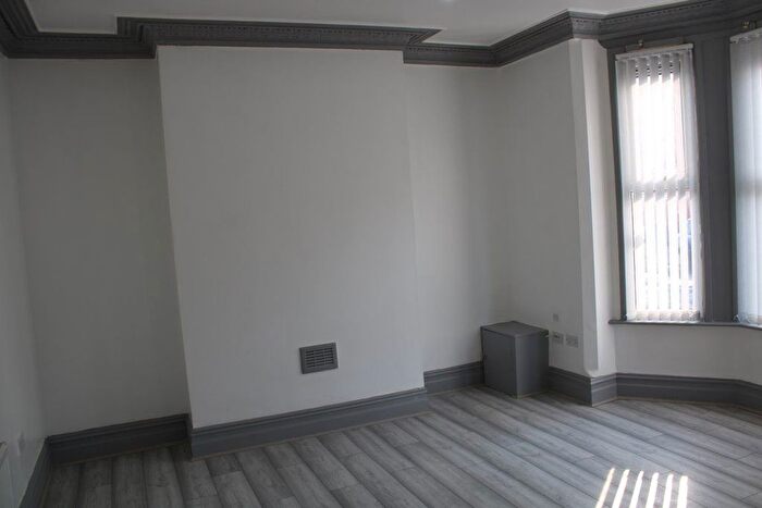 2 Bedroom Flat To Rent In Lidderdale Road, Liverpool, L15
