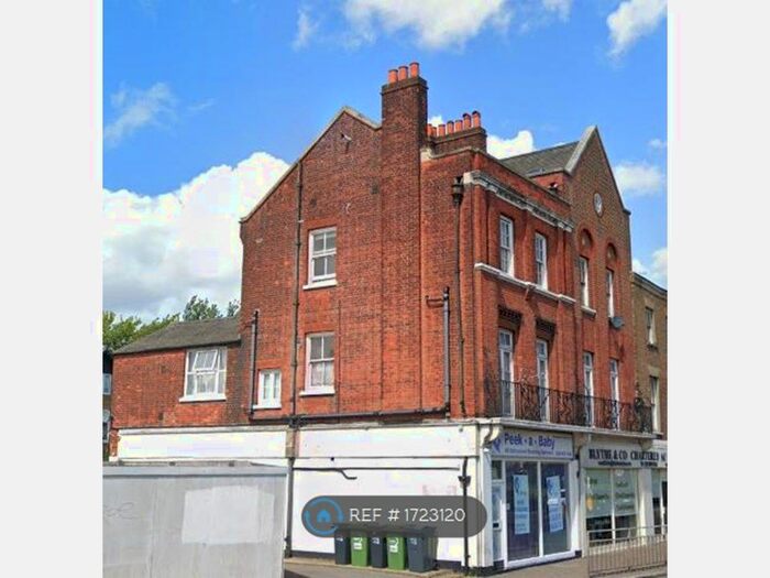 Studio To Rent In London Road, Mitcham, CR4