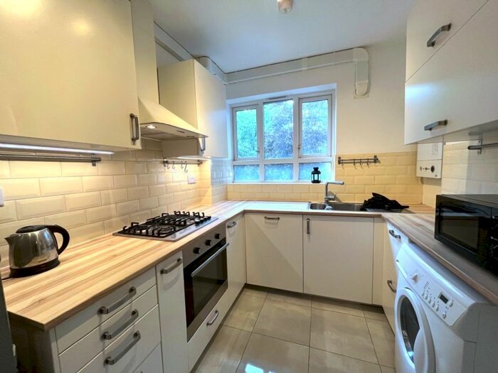 2 Bedroom Flat To Rent In Flat, Fleetfield, Birkenhead Street, London, WC1H