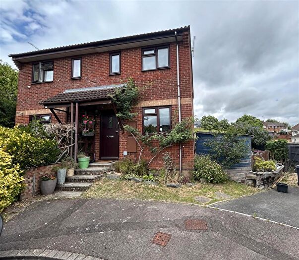 2 Bedroom Semi-Detached House For Sale In Linkway, Salisbury, SP1