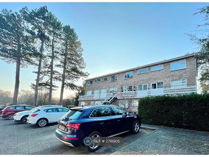 3 Bedroom Maisonette To Rent In Spruce Grove, Darlington, DL3