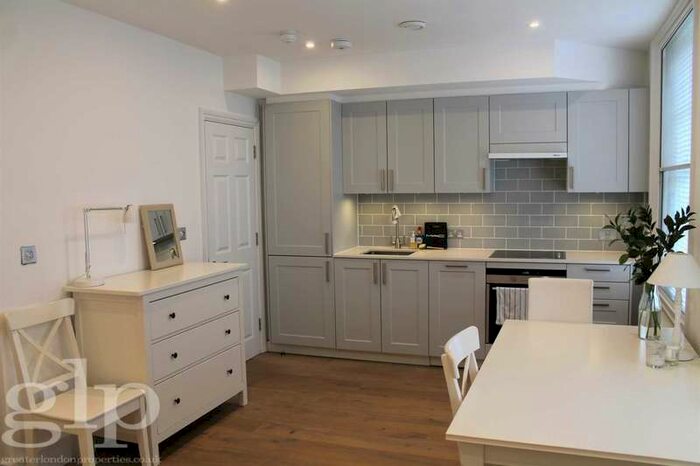 Flat To Rent In Newburgh Street, Soho, W1F