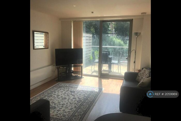2 Bedroom Flat To Rent In Whitehall Quay, Leeds, LS1