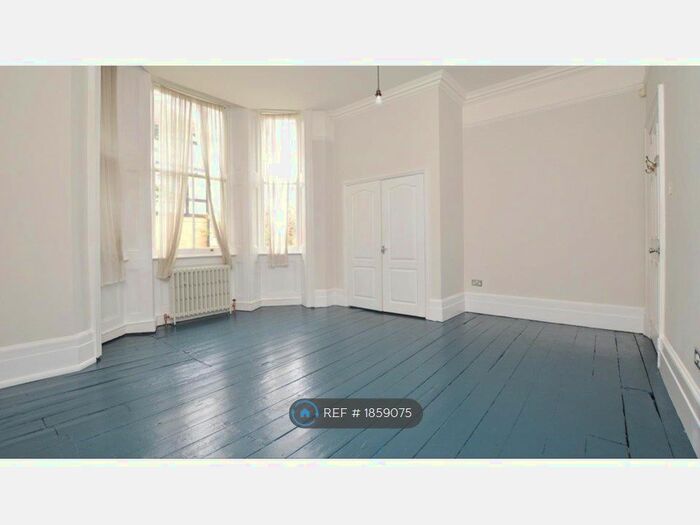 1 Bedroom Flat To Rent In Lawrie Park Road, London, SE26
