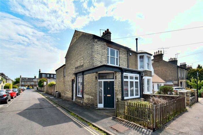 1 Bedroom Flat To Rent In Richmond Road, Cambridge, CB4