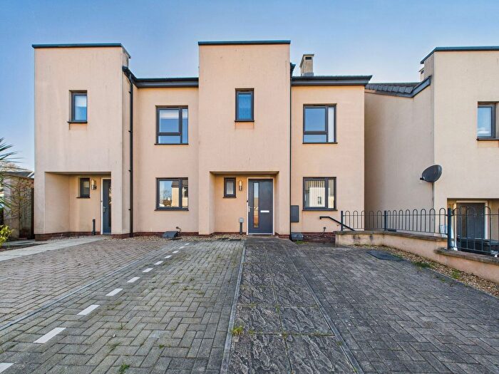 3 Bedroom Semi-Detached House For Sale In White Rock Road, Paignton, TQ4