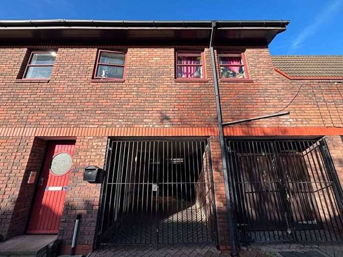 2 Bedroom Flat For Sale In Dawlish Road, London, E10