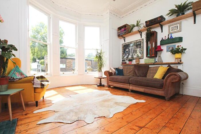 2 Bedroom Flat To Rent In Redland Road- Redland, BS6