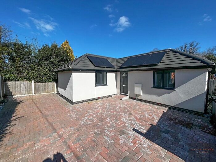 2 Bedroom Bungalow To Rent In Leamington Street, Ripley, Derbyshire, DE5