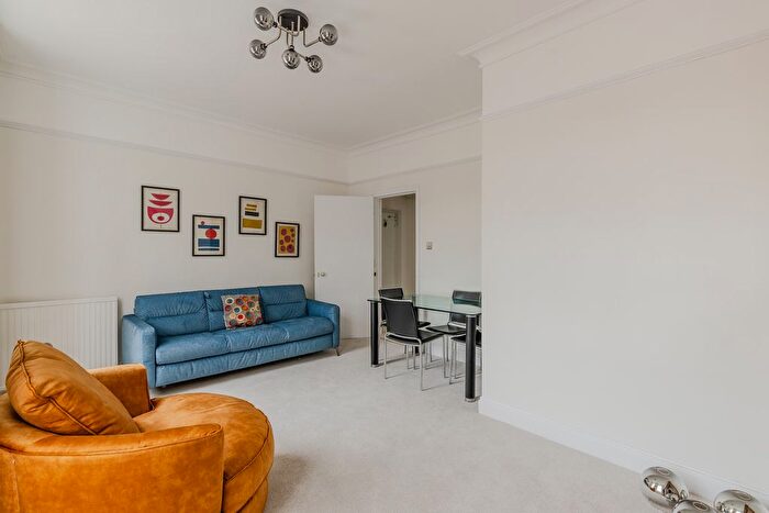 1 Bedroom Flat To Rent In Fulham Road, Fulham, SW6