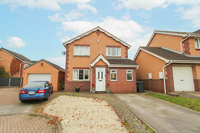 3 Bedroom Detached House For Sale In Willowlees Court, Bessacarr, Doncaster, DN4