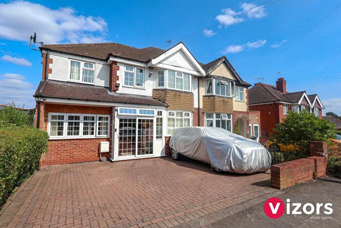 5 Bedroom Semi-Detached House For Sale In Meadowhill Road, Redditch, B98