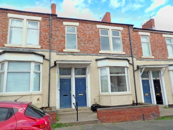 2 Bedroom Flat To Rent In Selbourne Street, Town Centre, South Shields, Tyne And Wear, NE33
