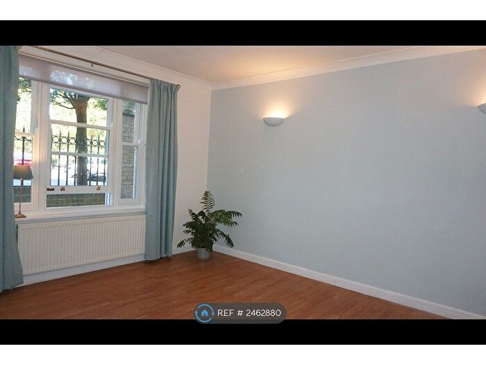 2 Bedroom Flat To Rent In Colette House, Ramsgate, CT11