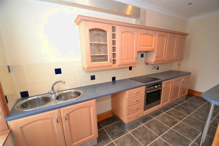 2 Bedroom End Of Terrace House For Sale In School Street, Moorbottom, Cleckheaton, BD19