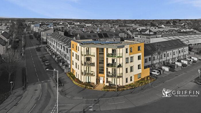 2 Bedroom Flat For Sale In Arisdale Avenue, South Ockendon, RM15