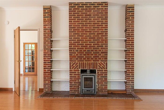 5 Bedroom Detached House To Rent In Penwith Drive, Haslemere, GU27