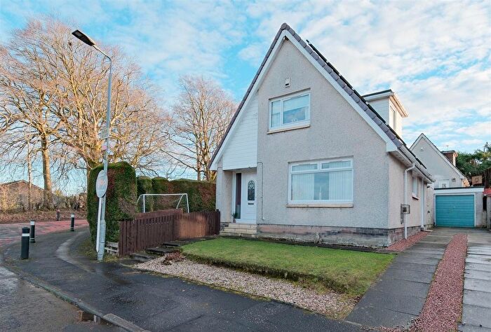 3 Bedroom Detached House For Sale In Weir Place, Carluke, ML8