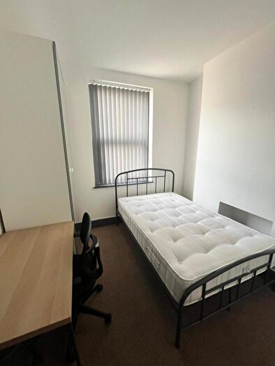3 Bedroom Flat To Rent In Cambridge Street, Uplands, SA2