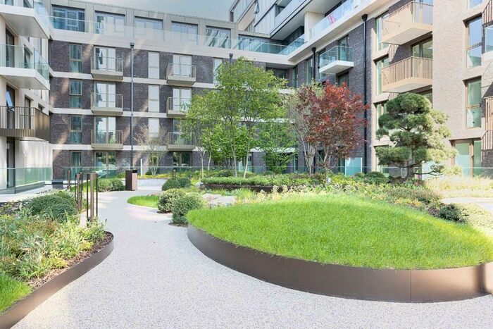 2 Bedroom Apartment To Rent In London Dock, Wapping, London, E1W