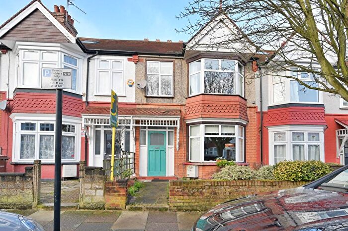 3 Bedroom Terraced House For Sale In Cornwall Road, Harrow, Middlesex, North Harrow, Harrow, HA1