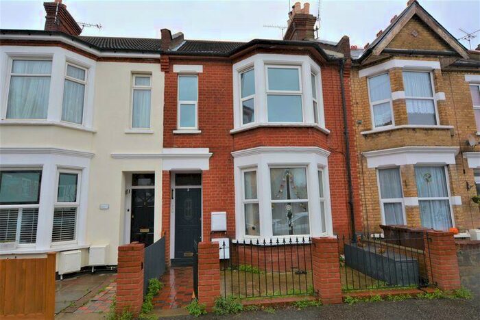 1 Bedroom Flat To Rent In Stornoway Road, Southend-On-Sea, SS2