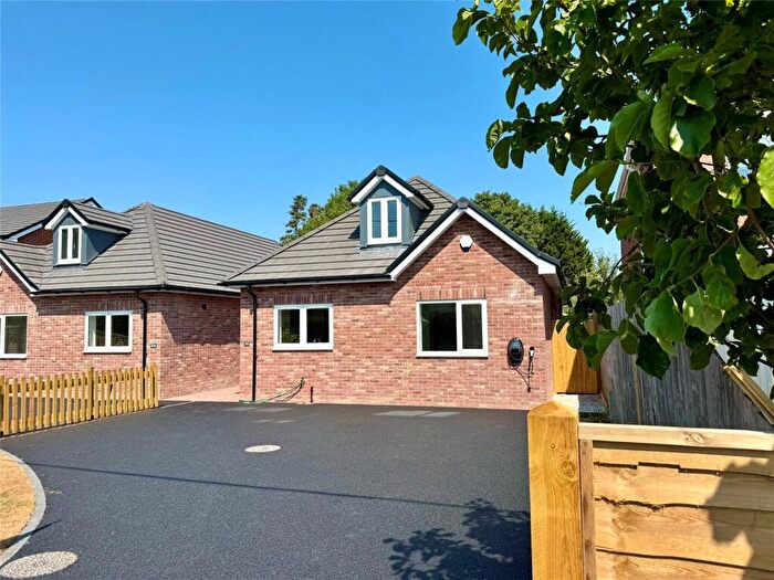 3 Bedroom Bungalow For Sale In Avenue Road, New Milton, Hampshire, BH25