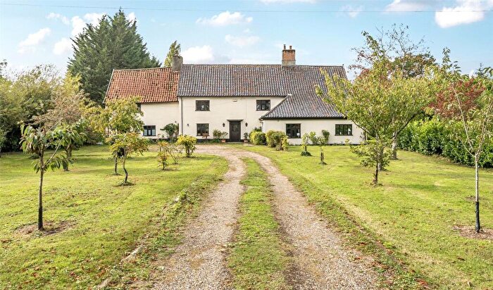 8 Bedroom Detached House For Sale In Hall Lane, Rushall, Diss, Norfolk, IP21