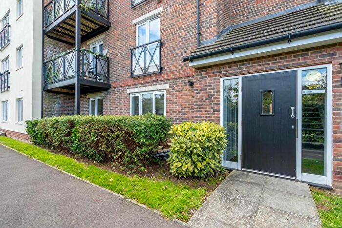 1 Bedroom Flat To Rent In Broom Field Way, Felpham, PO22