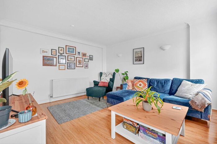 2 Bedroom Flat To Rent In Angel, Islington, EC1V