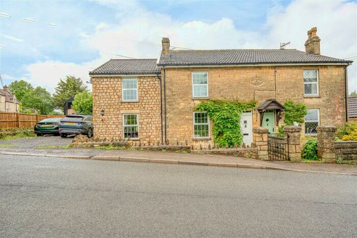 4 Bedroom Semi-Detached House For Sale In Dundry Lane, Bristol, BS41