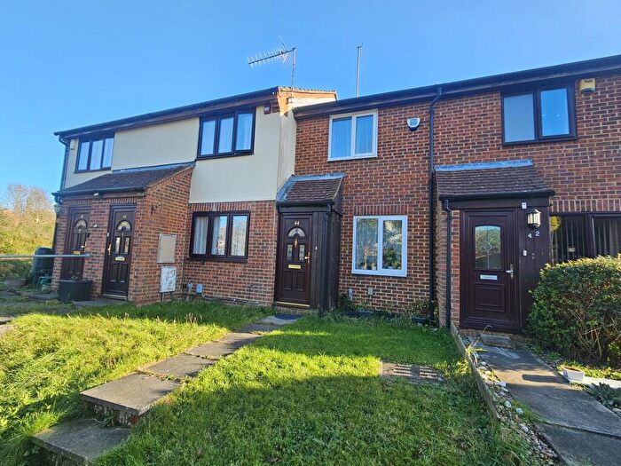 2 Bedroom House To Rent In The Tail Race, Maidstone, ME15
