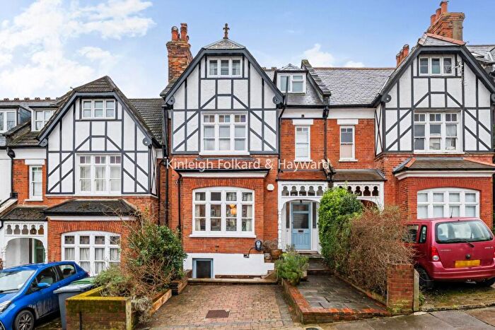 5 Bedroom Terraced House For Sale In Onslow Gardens, Muswell Hill, N10