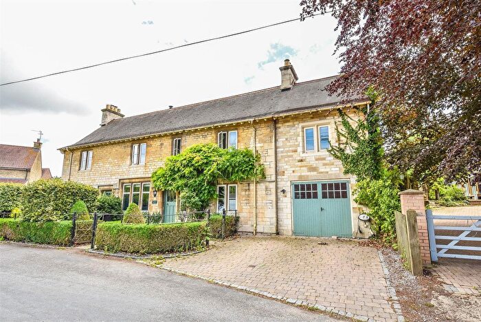 6 Bedroom Detached House For Sale In Haresfield, Stonehouse, GL10