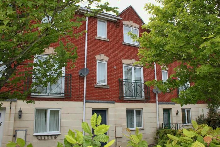 4 Bedroom Property To Rent In Dace Road, Wolverhampton, WV10