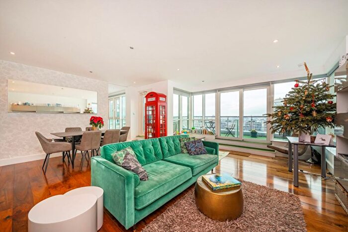 3 Bedroom Flat To Rent In Fountain House, London, SW8