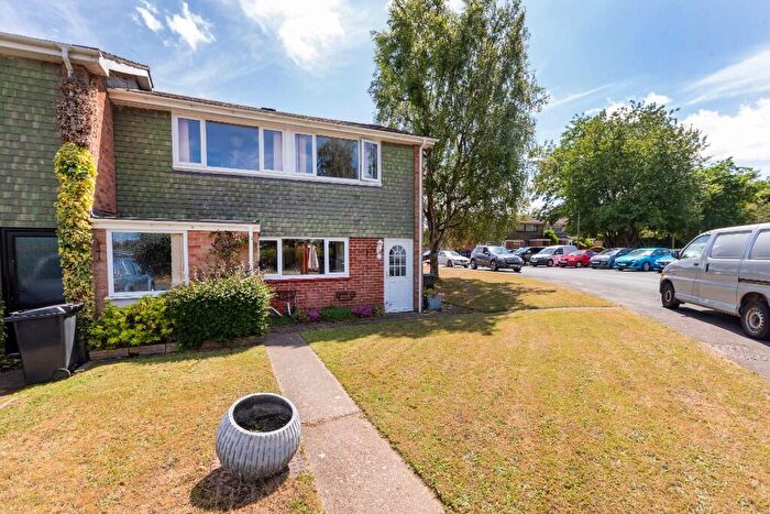 3 Bedroom End Of Terrace House For Sale In Buffins, Taplow, Maidenhead, SL6