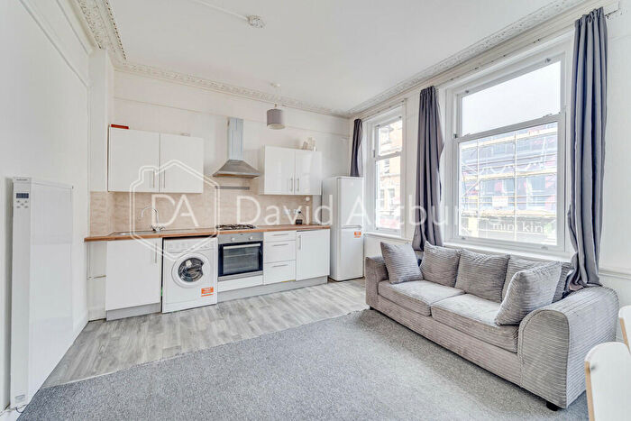 1 Bedroom Apartment To Rent In A Topsfield Parade, N8