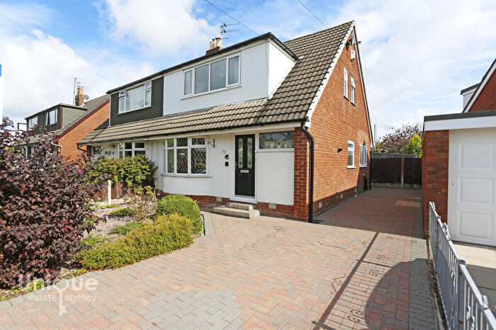 3 Bedroom Semi-Detached House For Sale In Little Acre, Thornton-Cleveleys, FY5