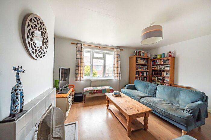 2 Bedroom Flat For Sale In Mundays Mead, Wincanton, Somerset, BA9