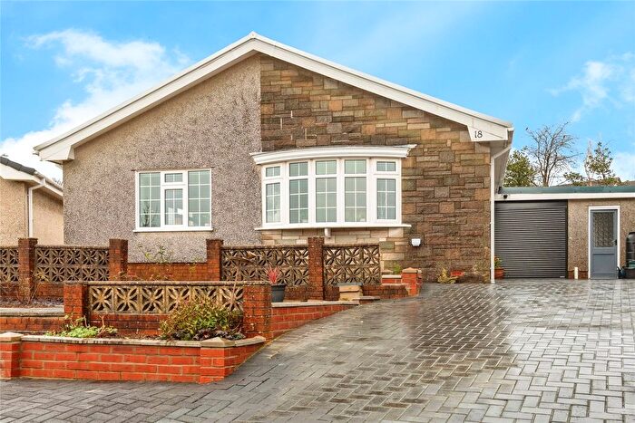 3 Bedroom Bungalow For Sale In Maes Y Dderwen, Carmarthen, Carmarthenshire, SA31