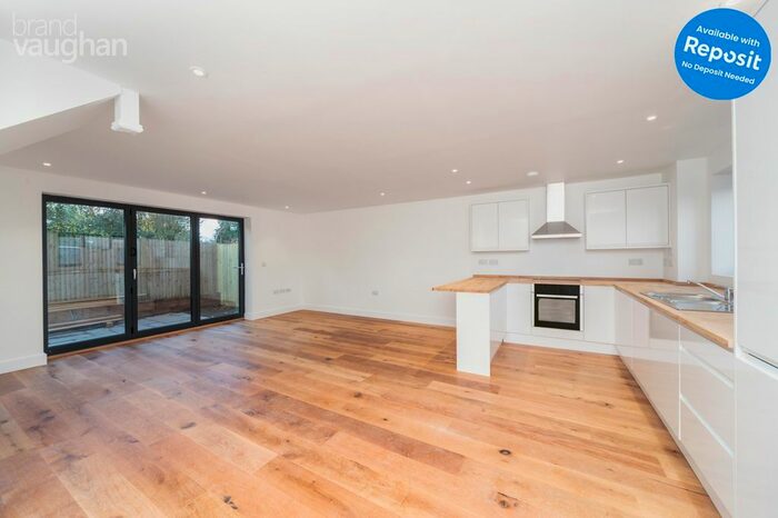 3 Bedroom Terraced House To Rent In Woodbourne Avenue, Brighton, BN1