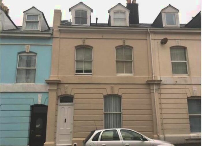 1 Bedroom Flat To Rent In Benbow Street, Stoke, Plymouth, PL2