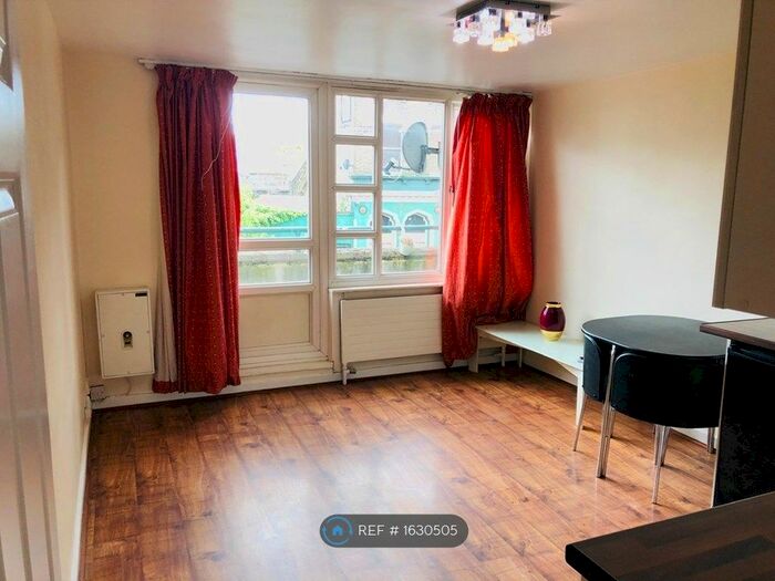 2 Bedroom Flat To Rent In Oak House, London, W10