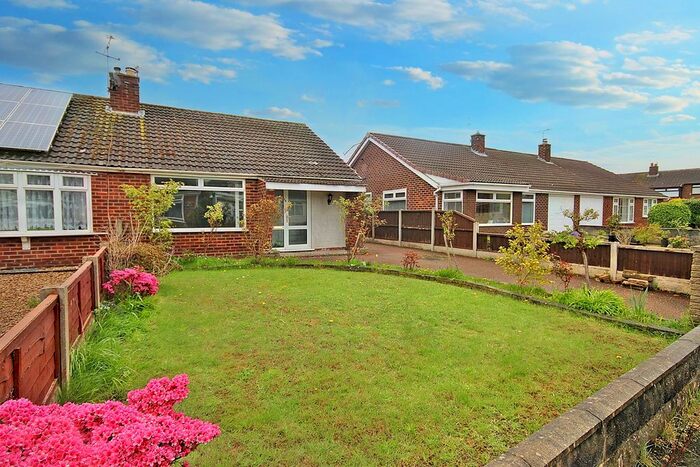 2 Bedroom Semi-Detached Bungalow To Rent In Bideford Road, Penketh, Warrington, WA5