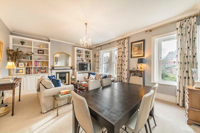 2 Bedroom Flat To Rent In Gleneldon Road, Streatham, SW16