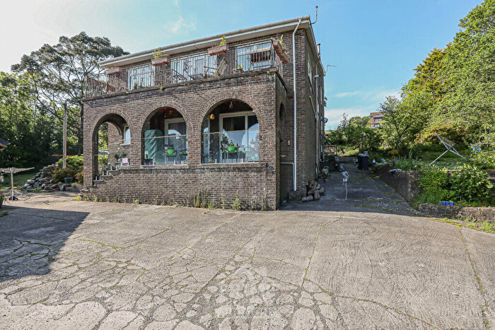3 Bedroom Flat For Sale In The Ponderosa, Shore Road, Flat, Kilcreggan, G84