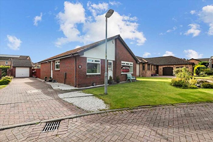 3 Bedroom Bungalow For Sale In Brooklime Drive, Stewartfield, East Kilbride, G74