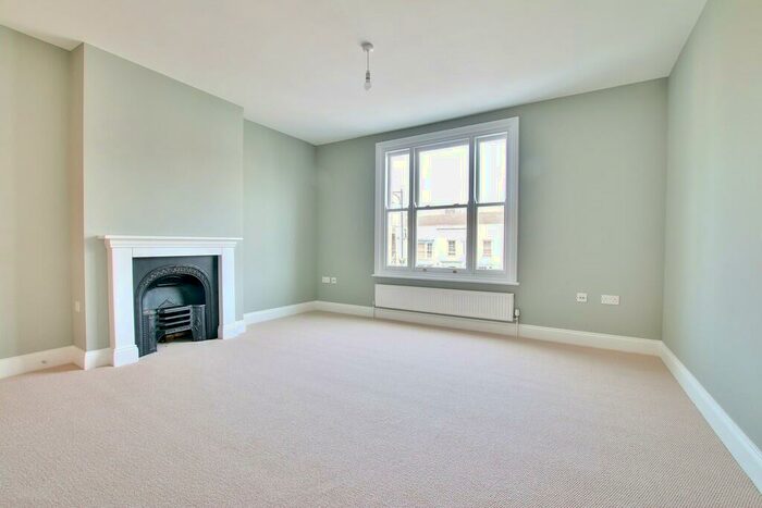 3 Bedroom Maisonette To Rent In Tailors Mews, Market Hill, PE27